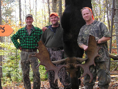 trophy Maine moose hunting at Ross Lake Camps