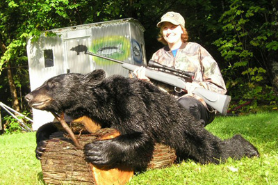 women_hunting